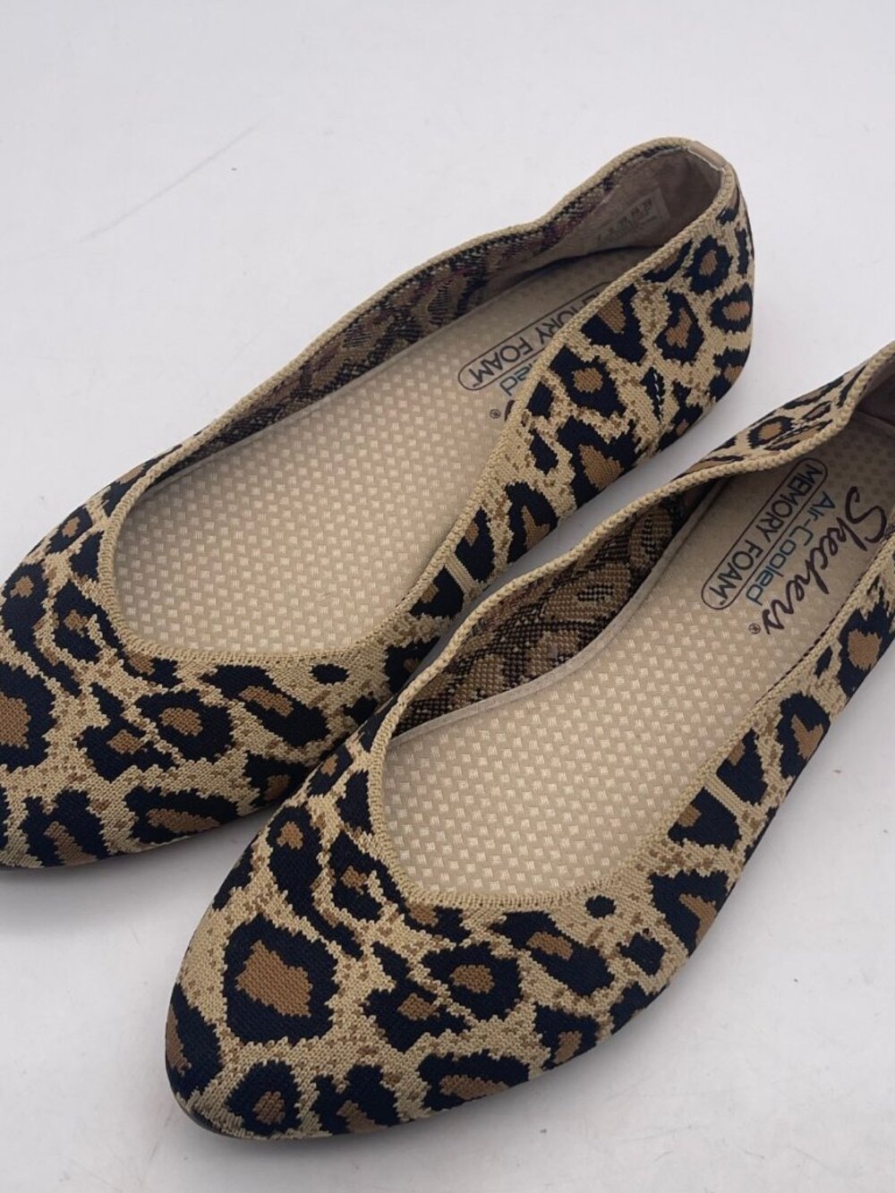 Skechers 9 Cleo Claw-Some Stretch Fit Leopard Knit Flats Brown Black T15